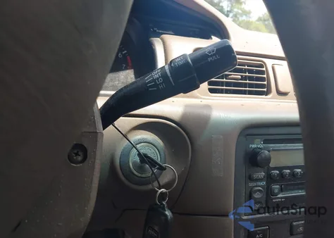 2000 Toyota Camry Le из США, поврежденный, VIN 4T1BG22K4YU989273